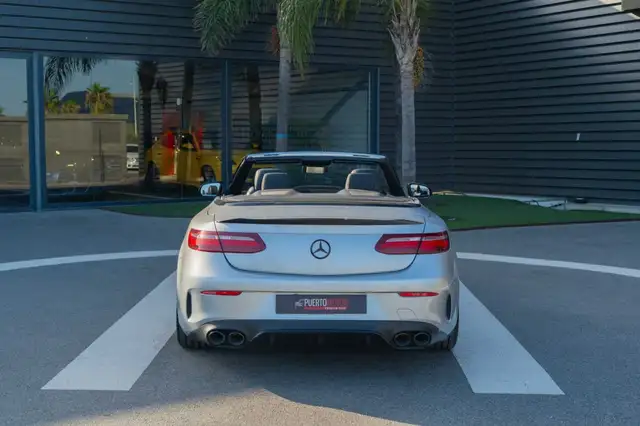 Mercedes-Benz E-Class view 5