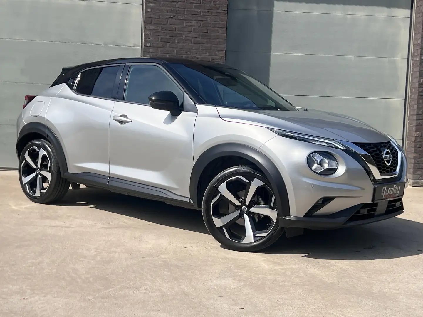 Nissan Juke 1.0 DIG-T 2WD Premiere Edition DCT Argento - 2