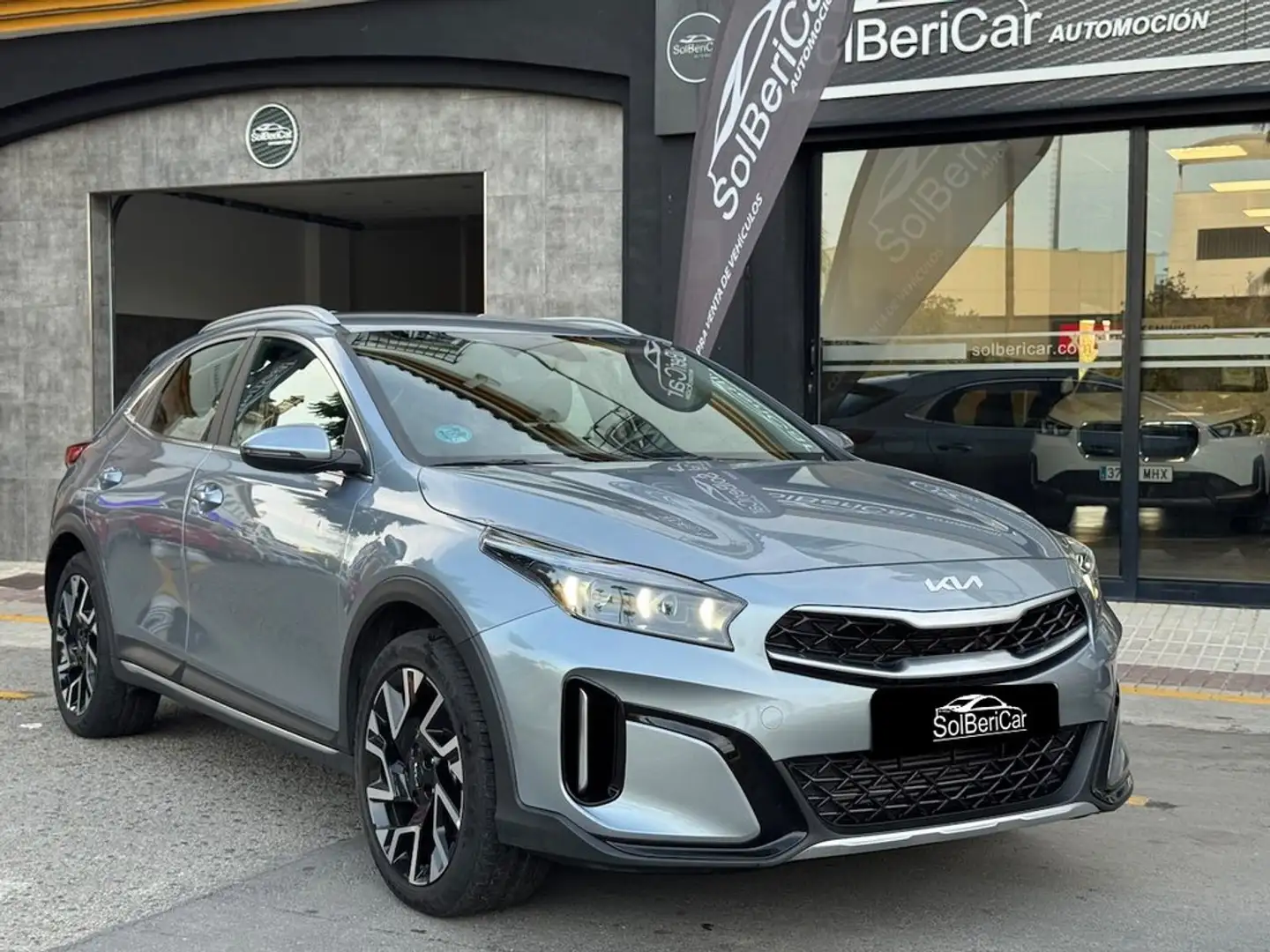 Kia XCeed 1.0 T-GDi Tech Gris - 1