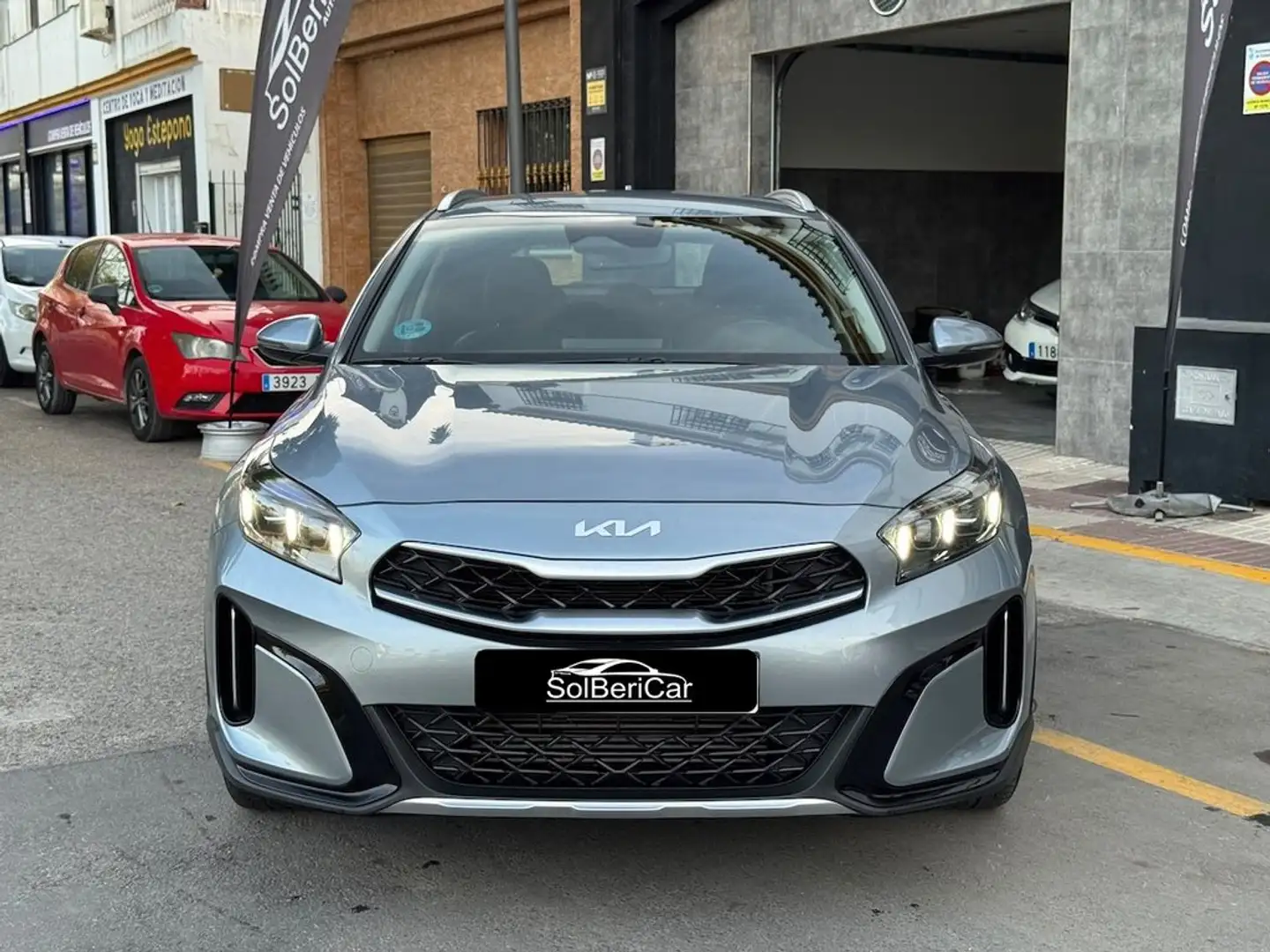 Kia XCeed 1.0 T-GDi Tech Gris - 2