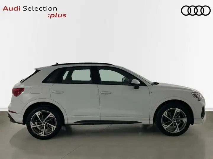 Audi Q3 2024, foto 3