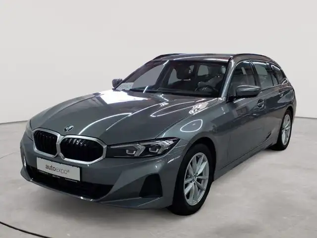 BMW 3 Series view 2