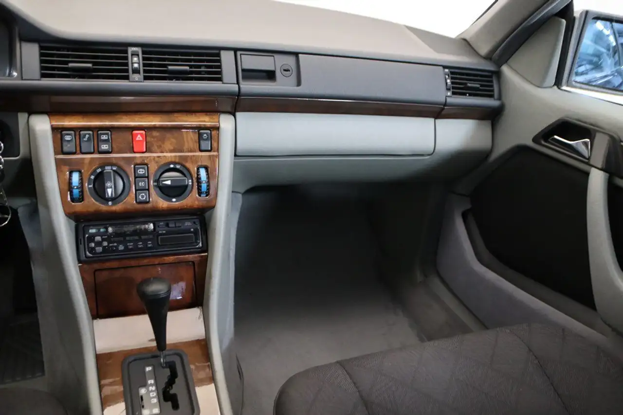 Mercedes-Benz CE 300 E-CLASS 24V 2P, foto 10