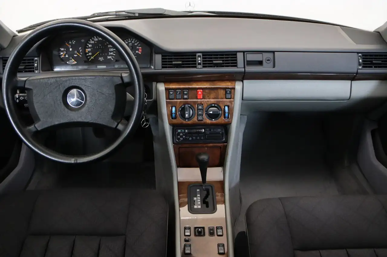 Mercedes-Benz CE 300 E-CLASS 24V 2P, foto 9