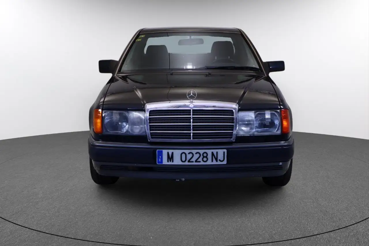 Mercedes-Benz CE 300 E-CLASS 24V 2P, foto 2