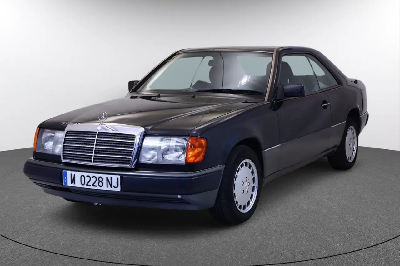 Mercedes-Benz CE 300 E-CLASS 24V 2P, foto 1