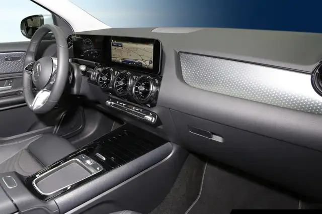 Mercedes-Benz Gla view 7