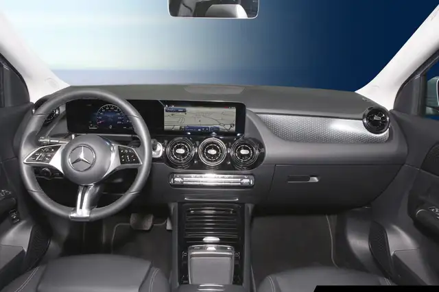 Mercedes-Benz Gla view 10