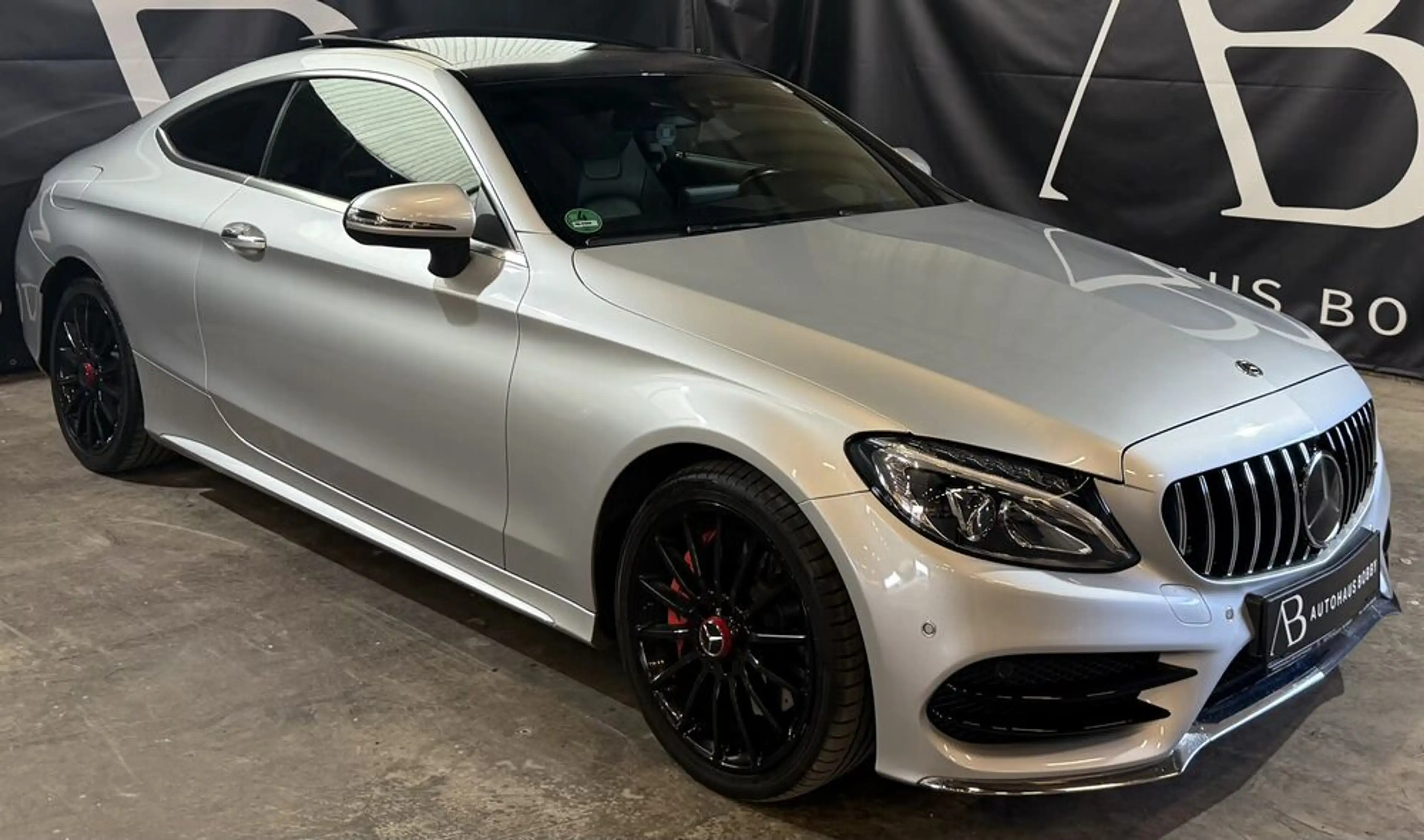 Mercedes-Benz C 250 Coupé AMG Line