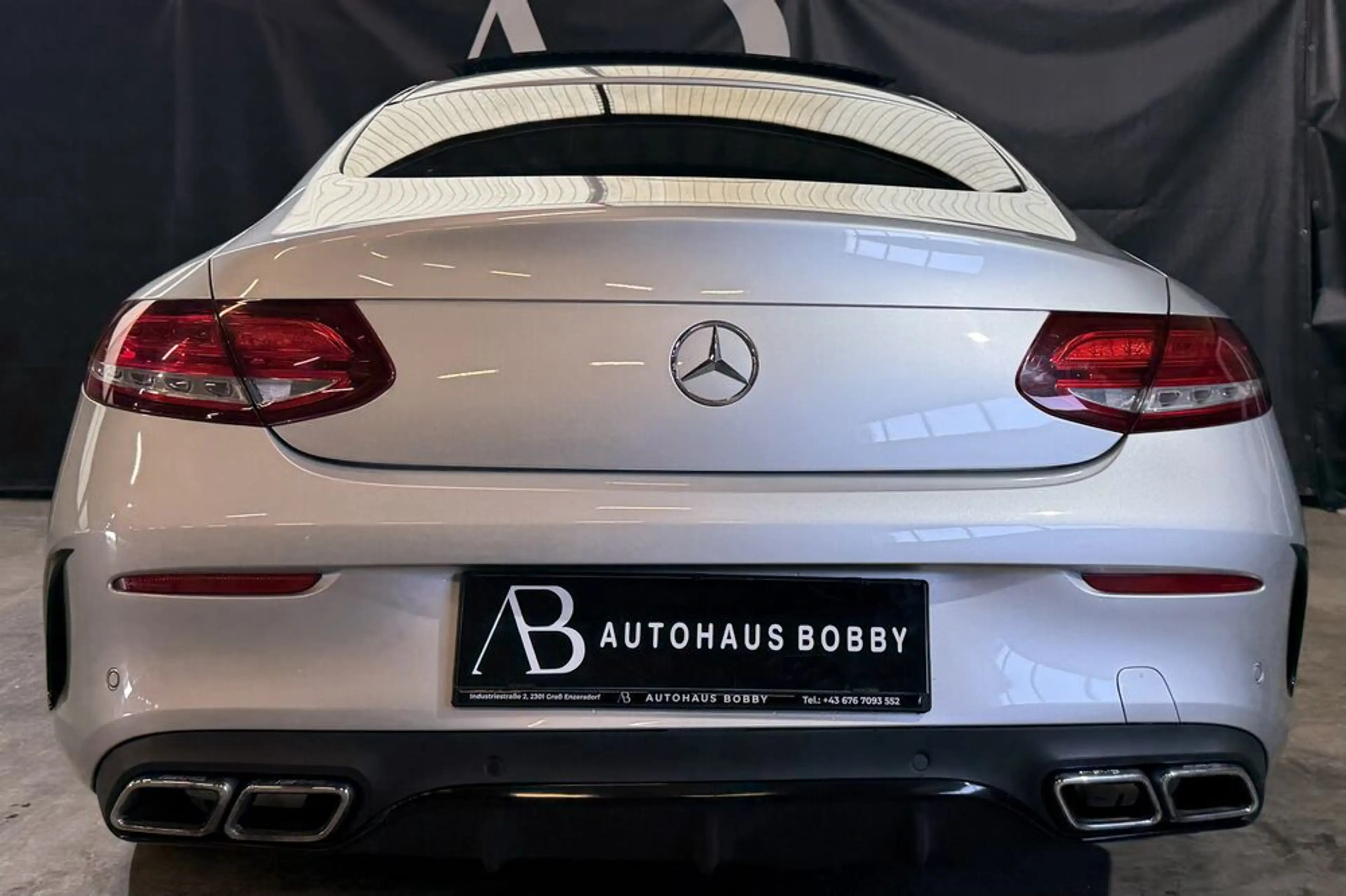 Mercedes-Benz C 250 Coupé AMG Line — photo 13