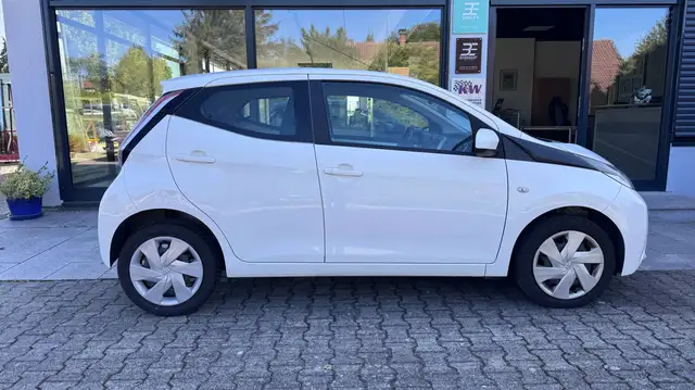 Toyota Aygo X view 7