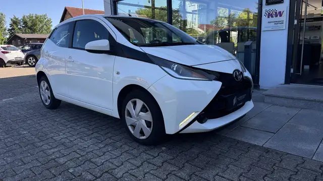 Toyota Aygo X view 8