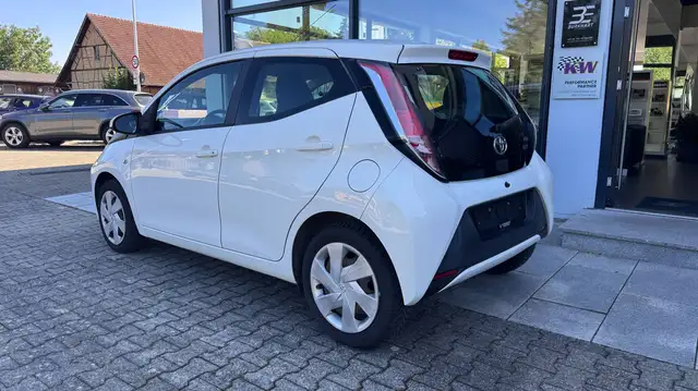 Toyota Aygo X view 4
