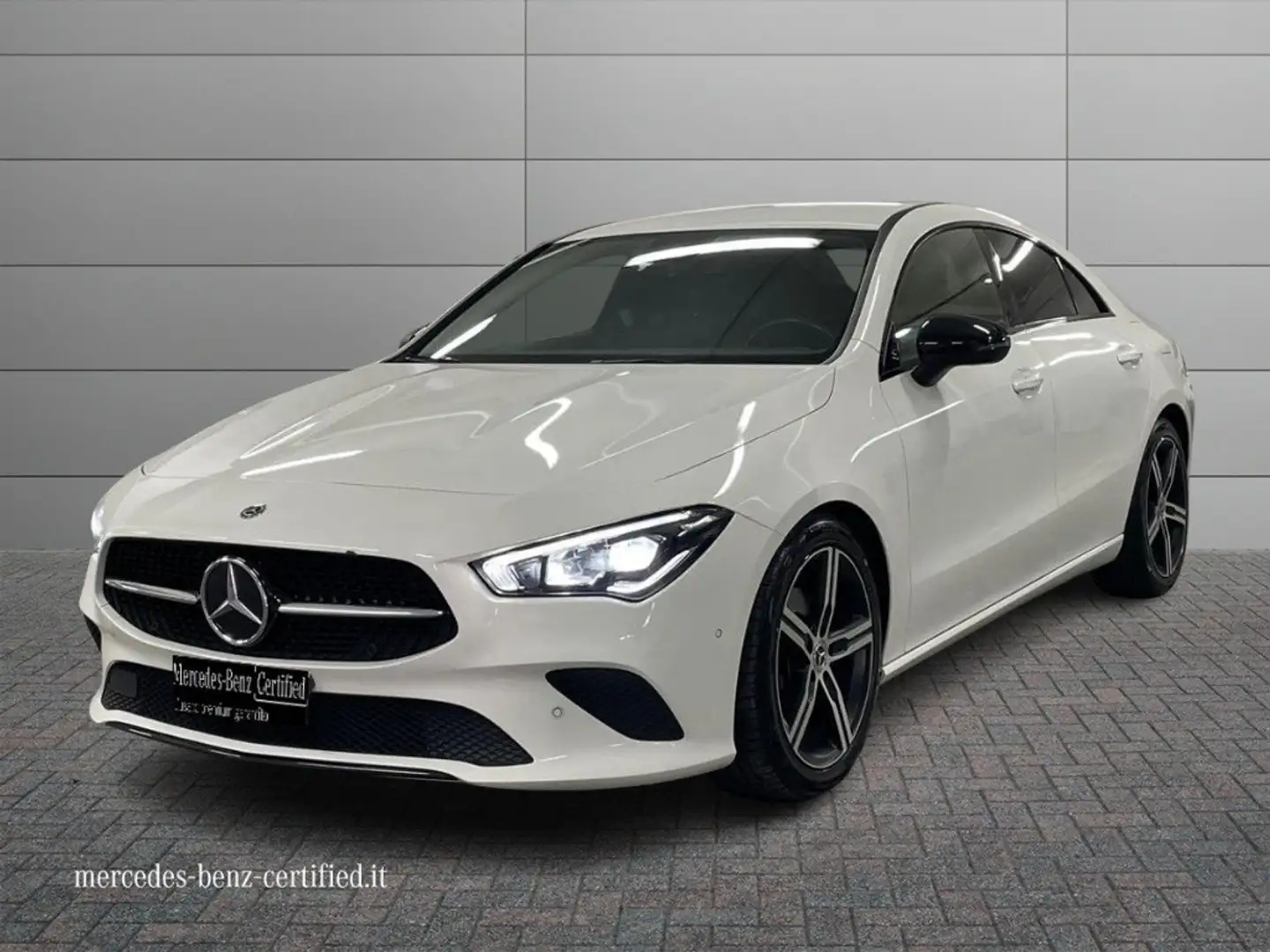 Mercedes-Benz CLA 200 CLA coupe 200 d Night edition auto Bianco - 1