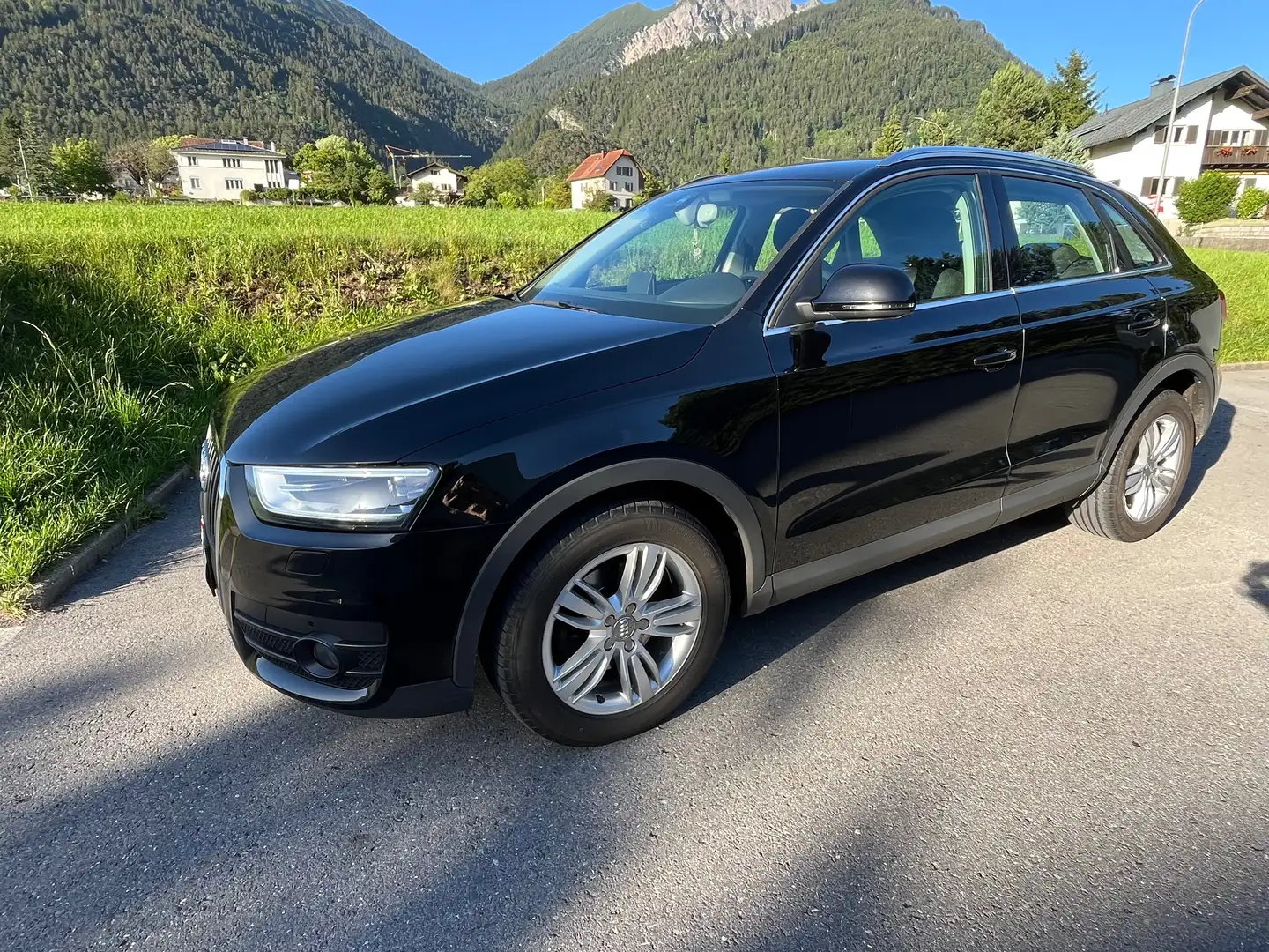 Audi Q3 Q3 2,0 TDI quattro DPF S-tronic Schwarz - 1