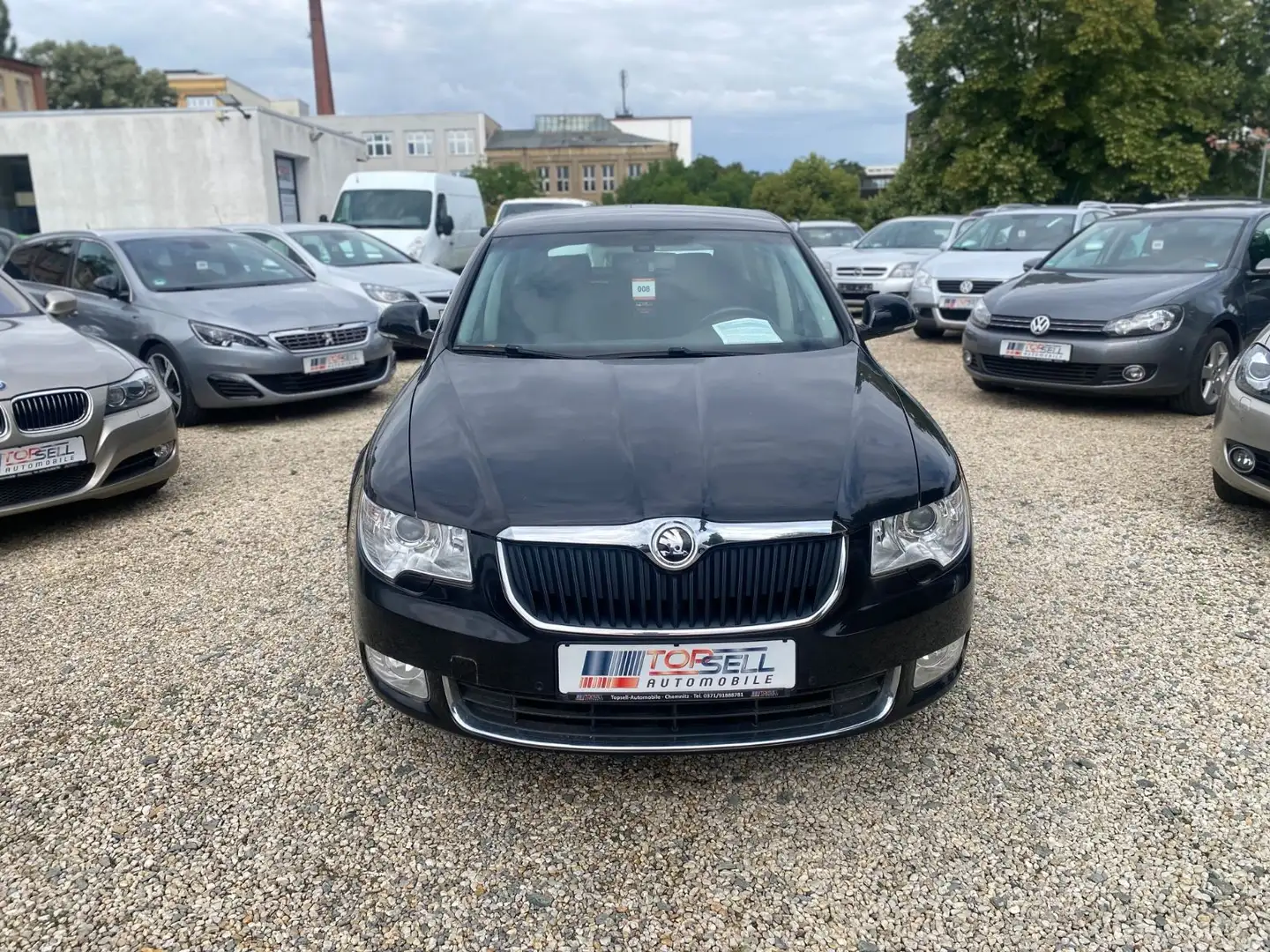 Skoda Superb 2.0 TDI CR DSG Ambition 1.Hand PDC NAVI Negro - 2