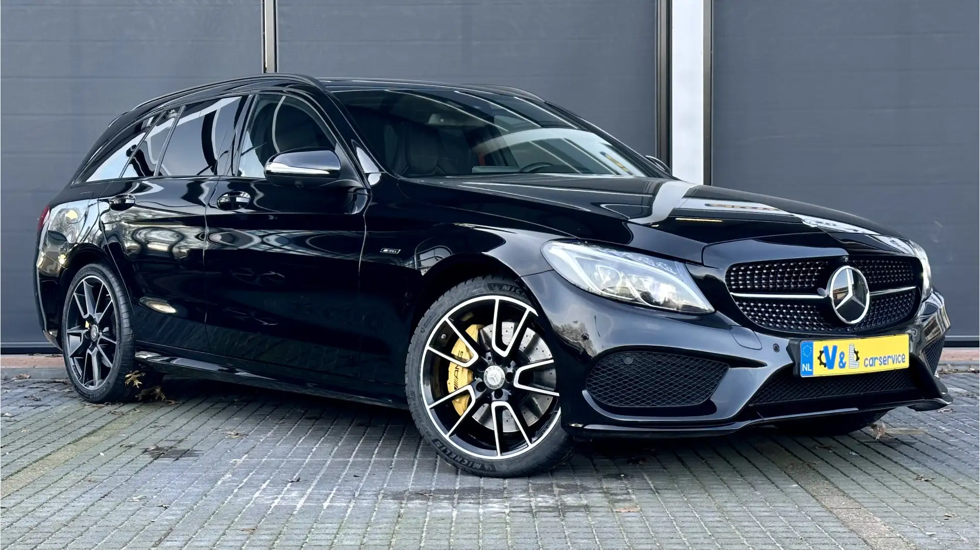 Mercedes-Benz C 450 Estate AMG 4MATIC / Brabus / Schaalstoelen / Pano Negro - 1