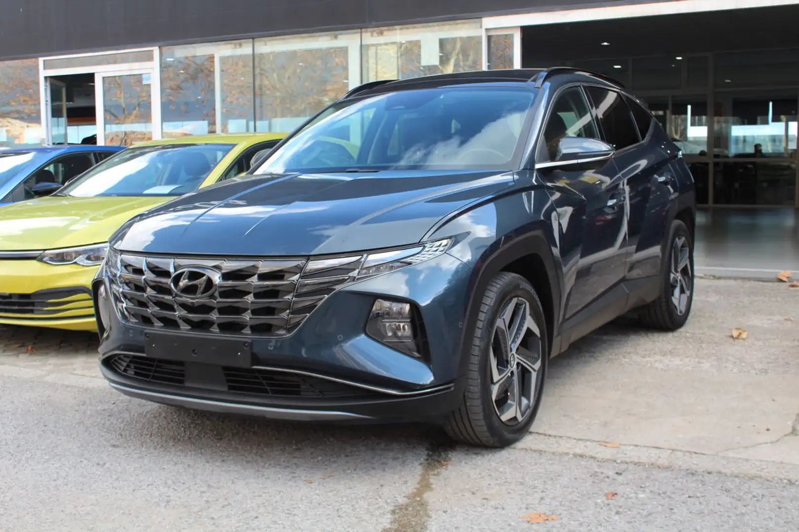 Hyundai TUCSON 1.6 TGDI PHEV 195kW Tecno Sky Auto 4x4 Gris - 2