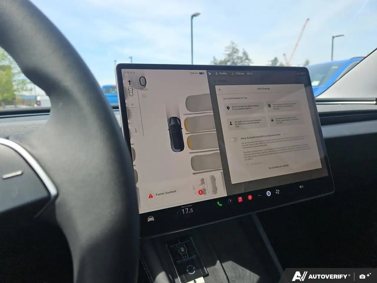 Tesla Model 3 снимка Tesla Model 3
