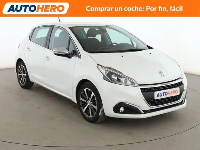 Peugeot 208 view 8