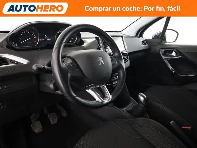Peugeot 208 view 12