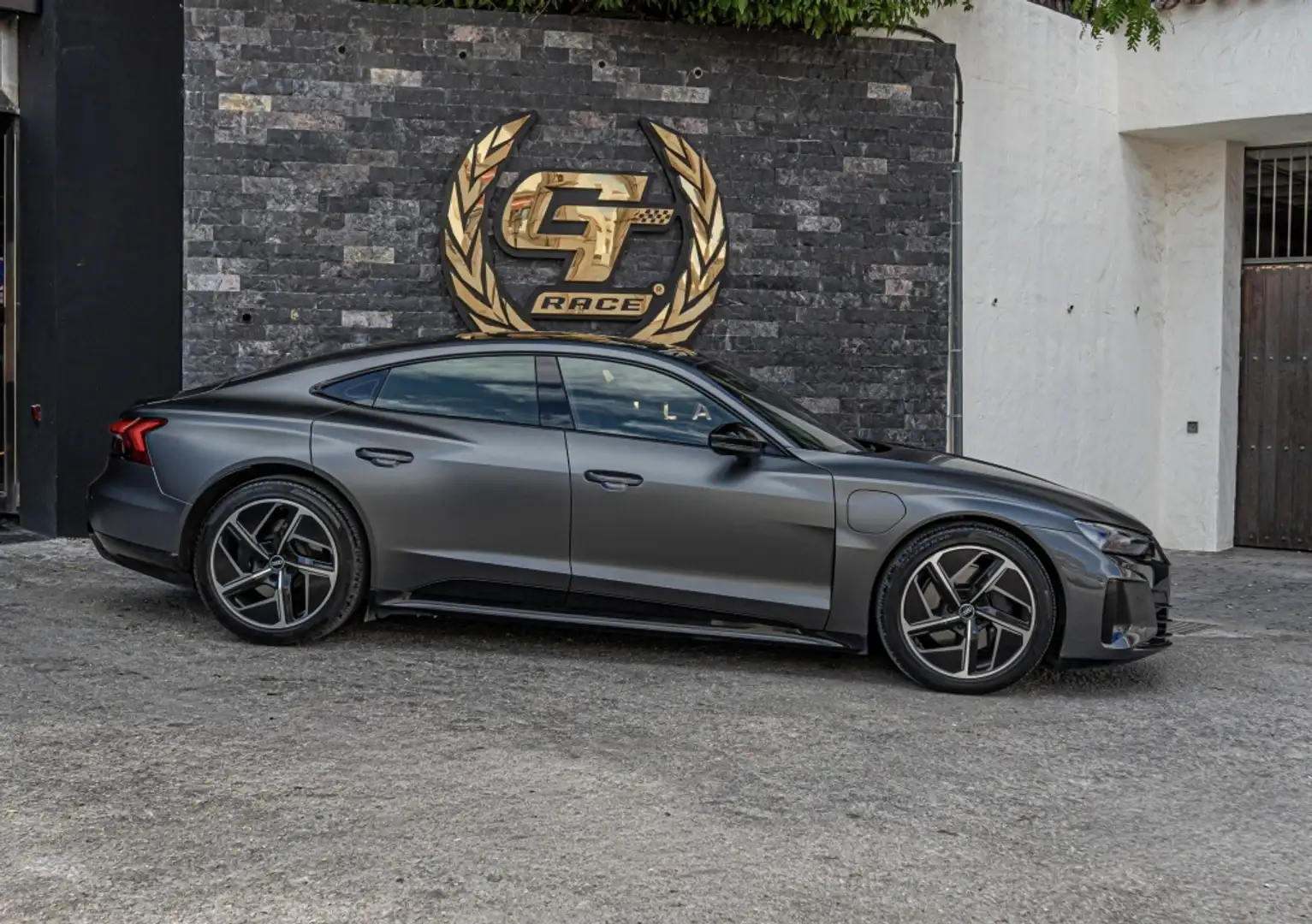 Audi e-tron GT 60 quattro Gris - 2