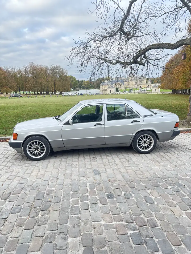 Mercedes-Benz 190 E 2.6 16V A - 2