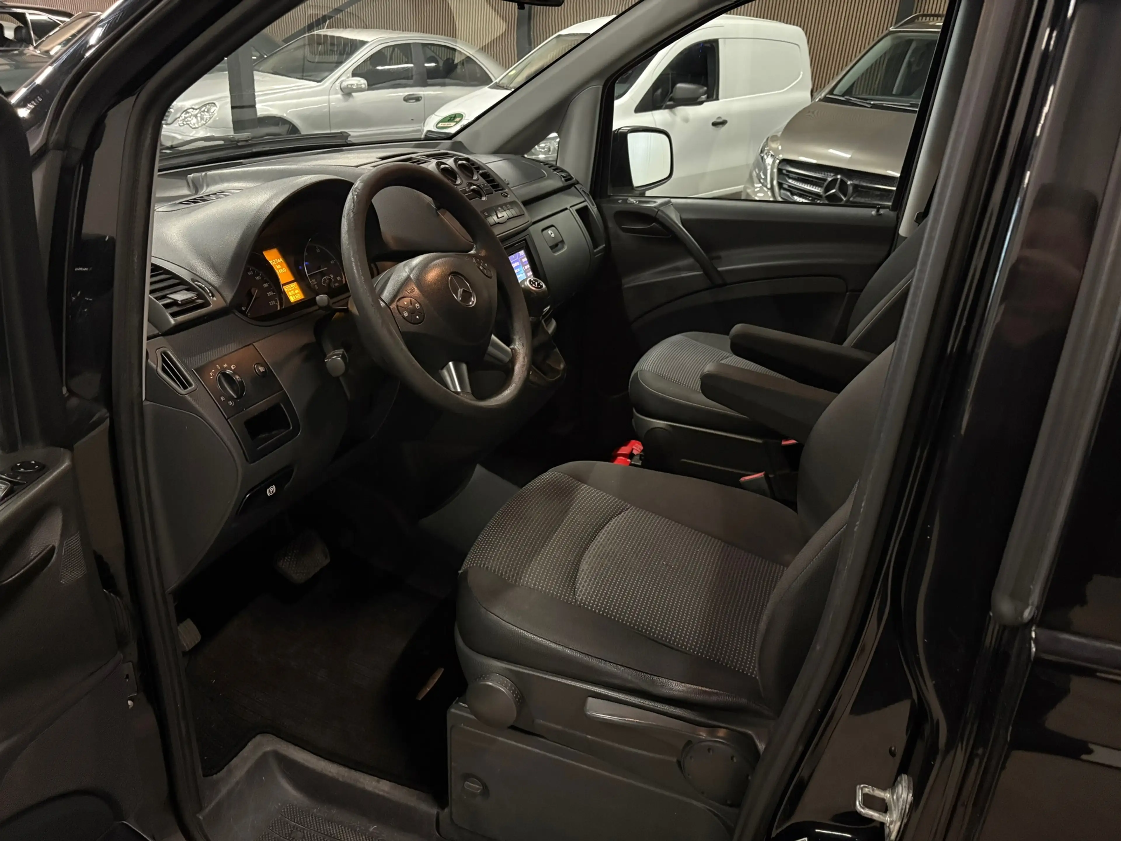 Mercedes-Benz Vito 122 CDI V6 Extra Lang Automaat Marge — photo 11