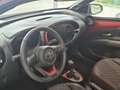 Toyota Aygo Air Explore Automatik in Chillirot mit JBL-Paket Rot - thumbnail 3