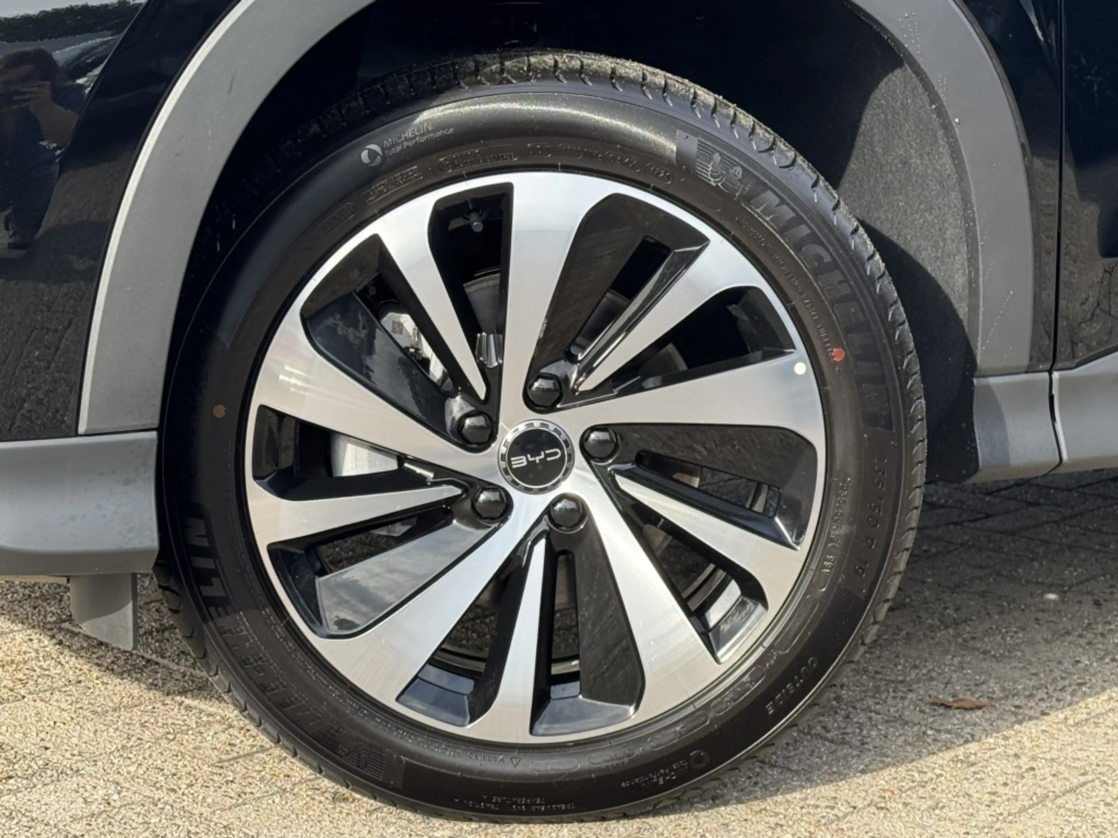 BYD Seal U 1.5 DM-i FWD Boost / demo — photo 32