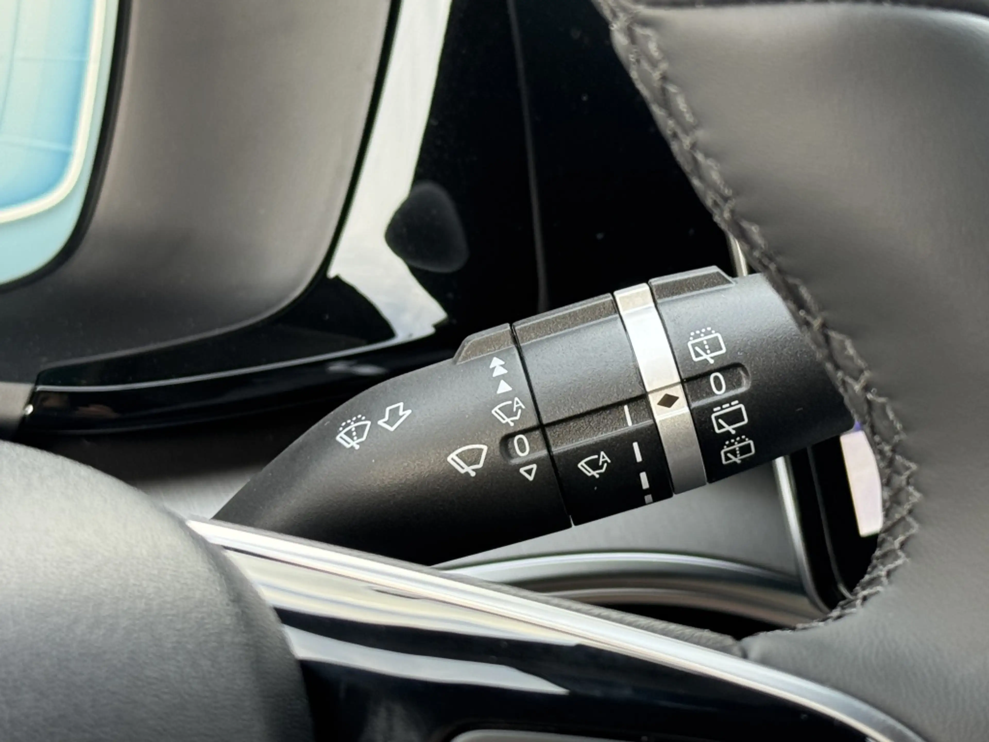 BYD Seal U 1.5 DM-i FWD Boost / demo — photo 24