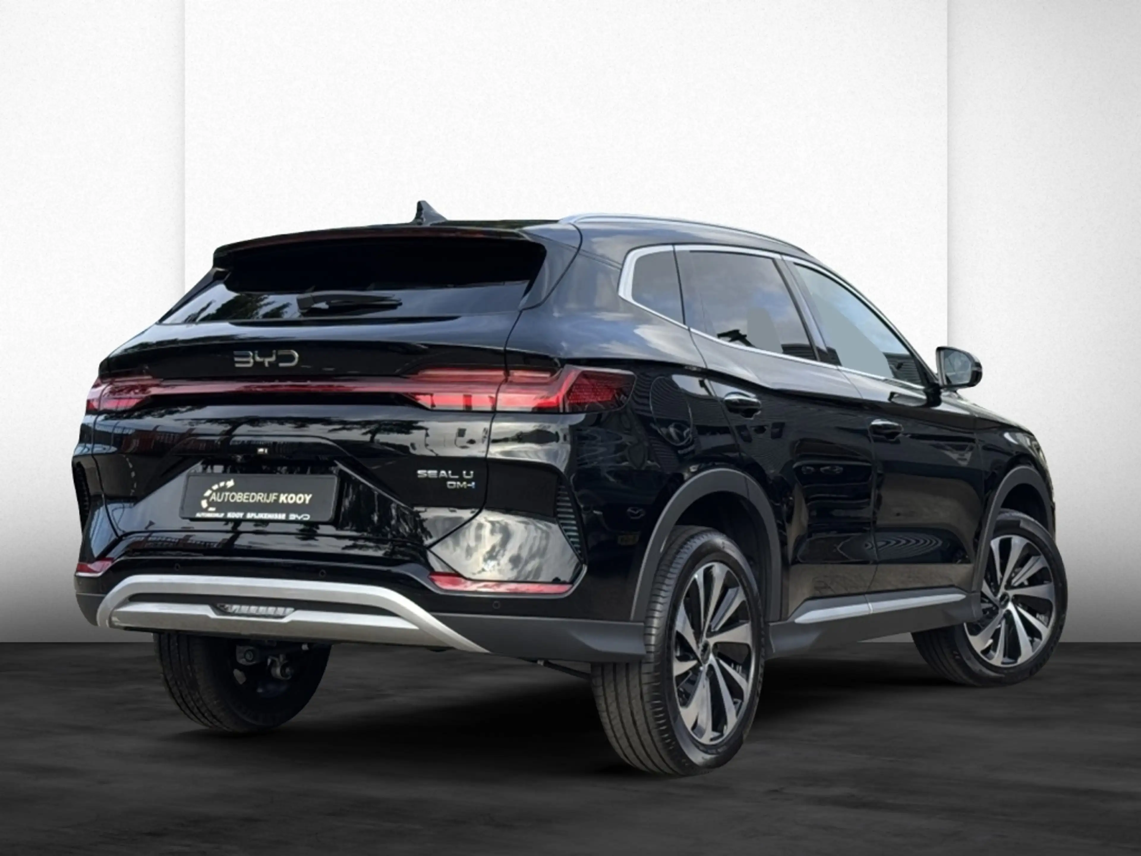 BYD Seal U 1.5 DM-i FWD Boost / demo — photo 2