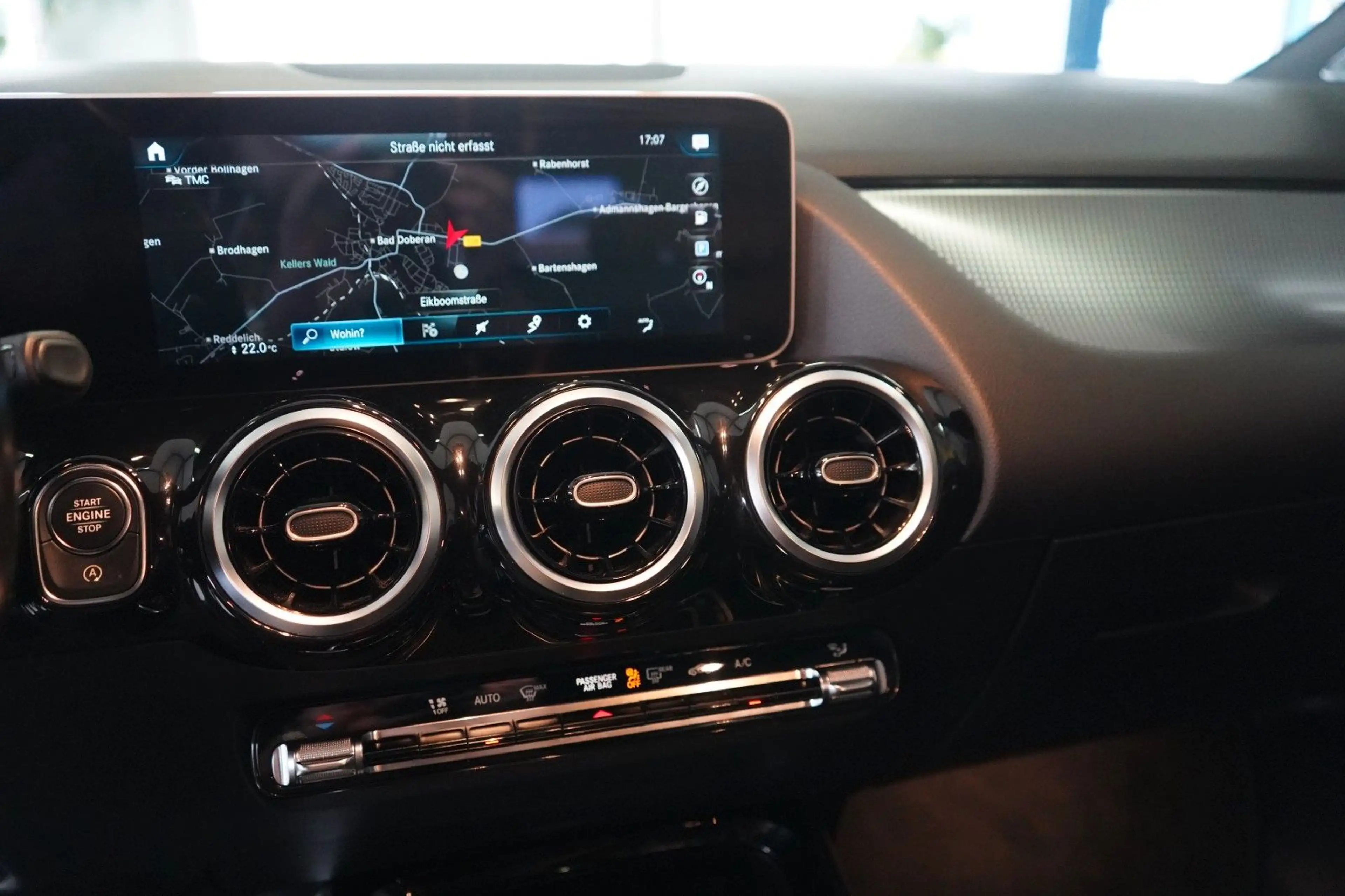 Mercedes-Benz B 180 d AUTOMATIK / XENON / NAVI / TEIL-LEDER — photo 13