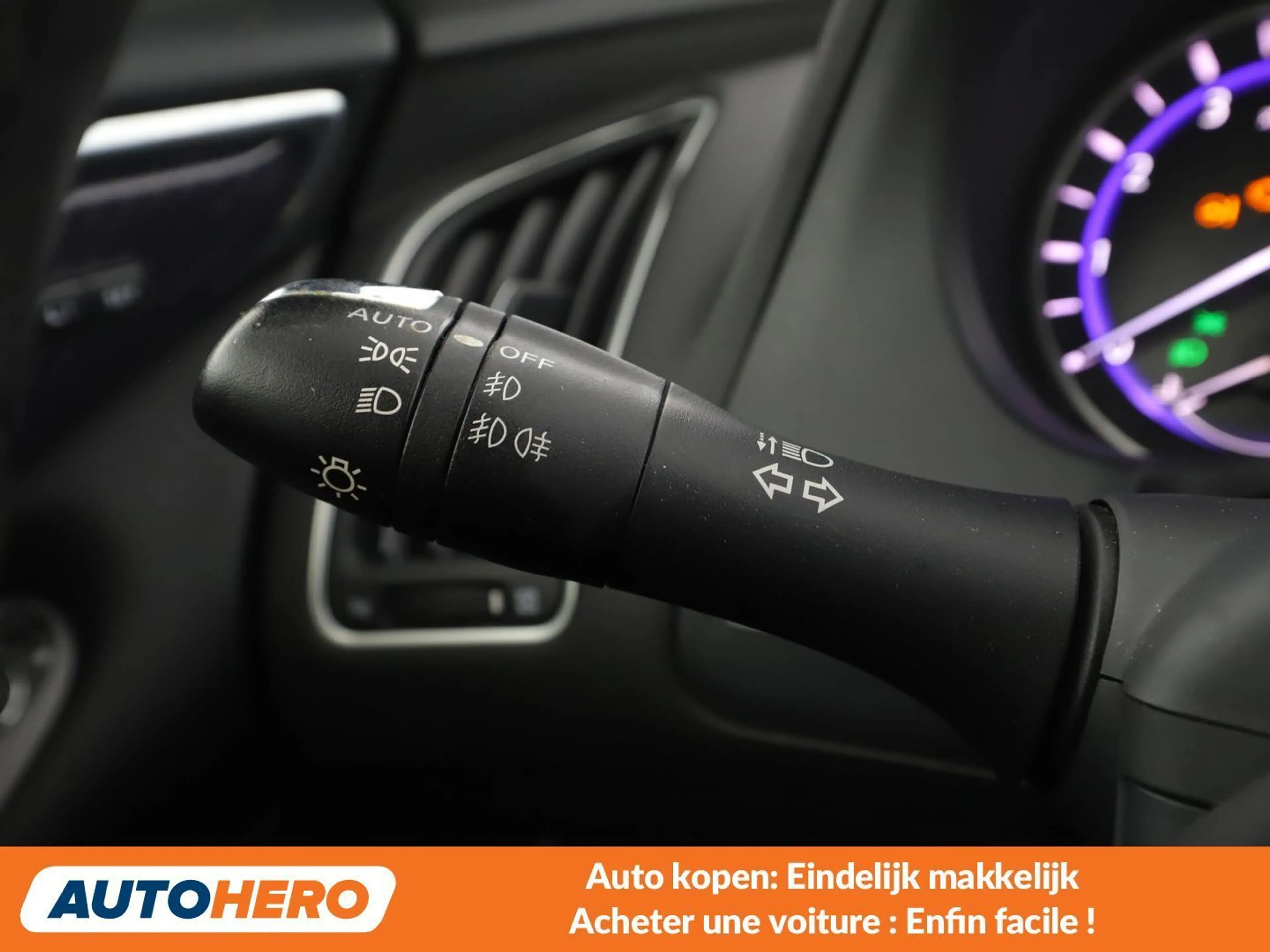 Infiniti Q60 2.0 Turbo Sport — photo 14