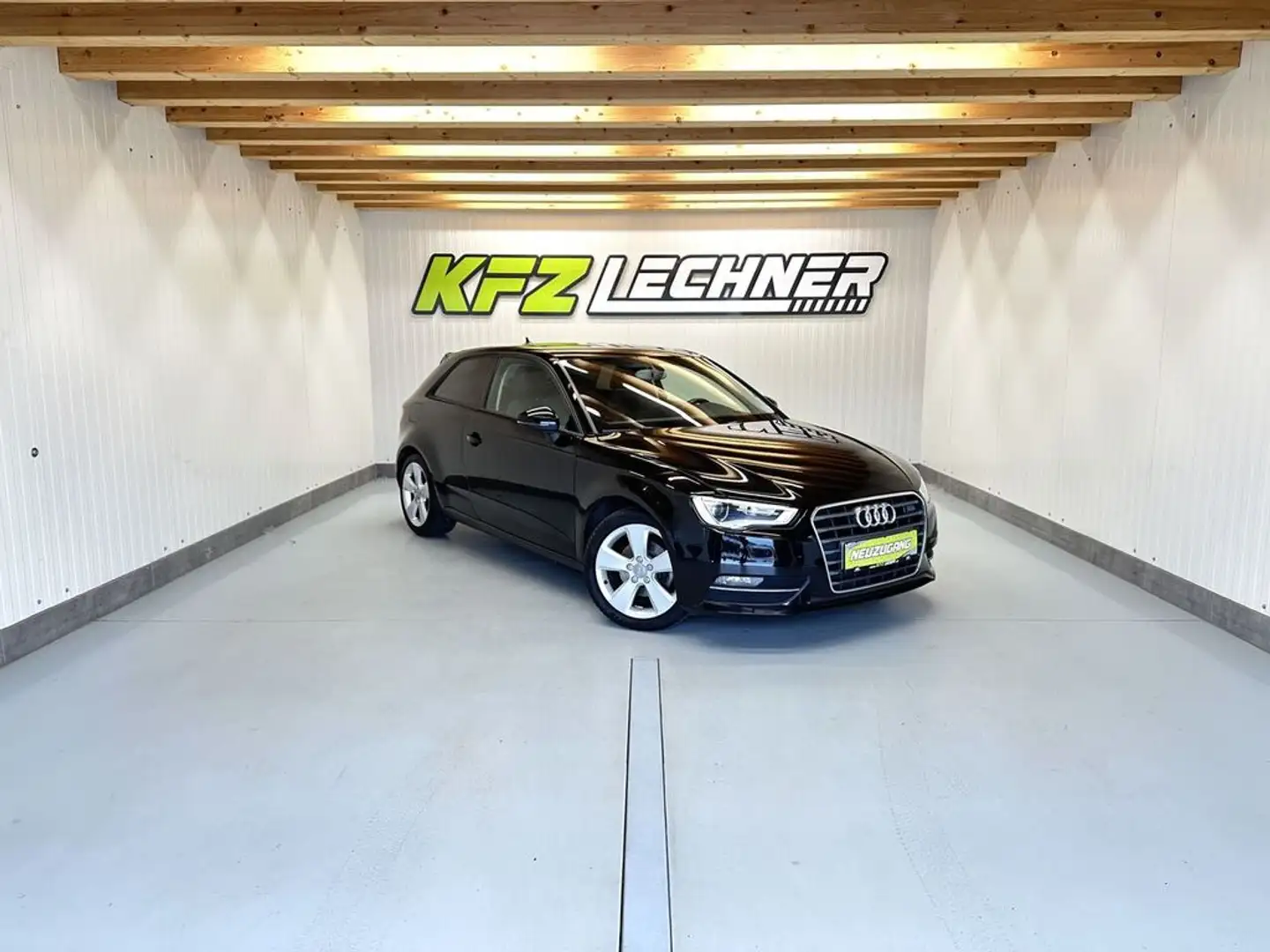Audi A3 2,0 TDI ''XENON*PDC*TEMPOMAT*SITZHEIZUNG'' Zwart - 1