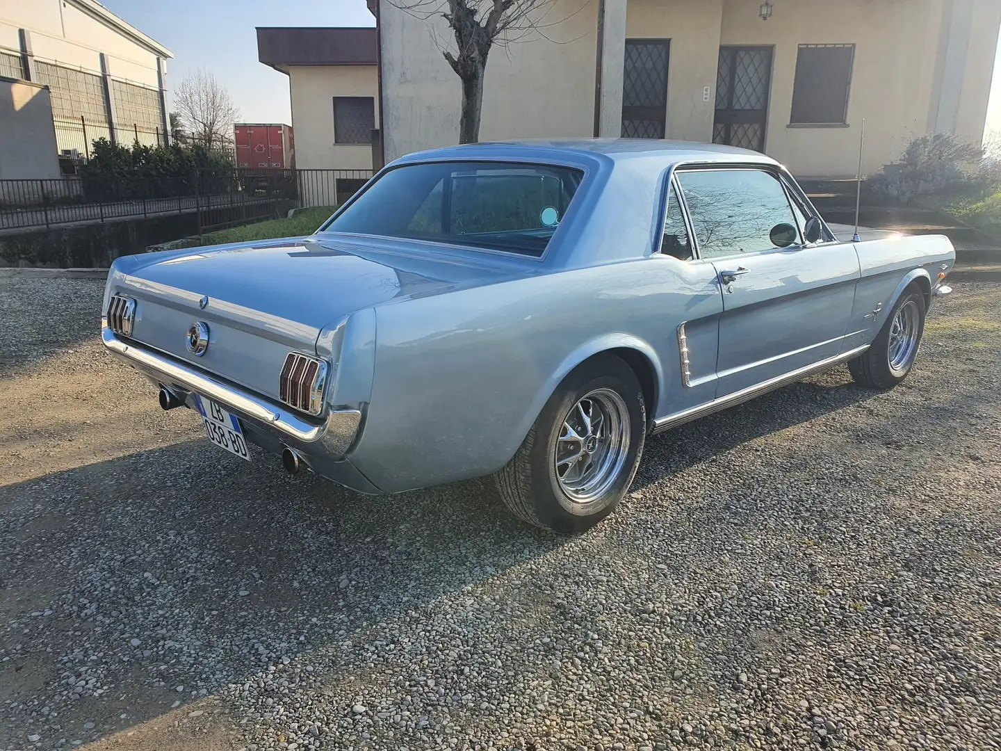 Ford Mustang 289 coupé Blau - 2