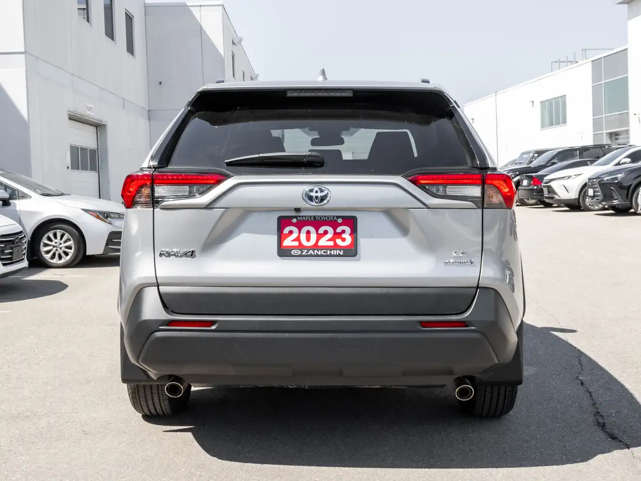 Toyota RAV 4 снимка Toyota RAV 4