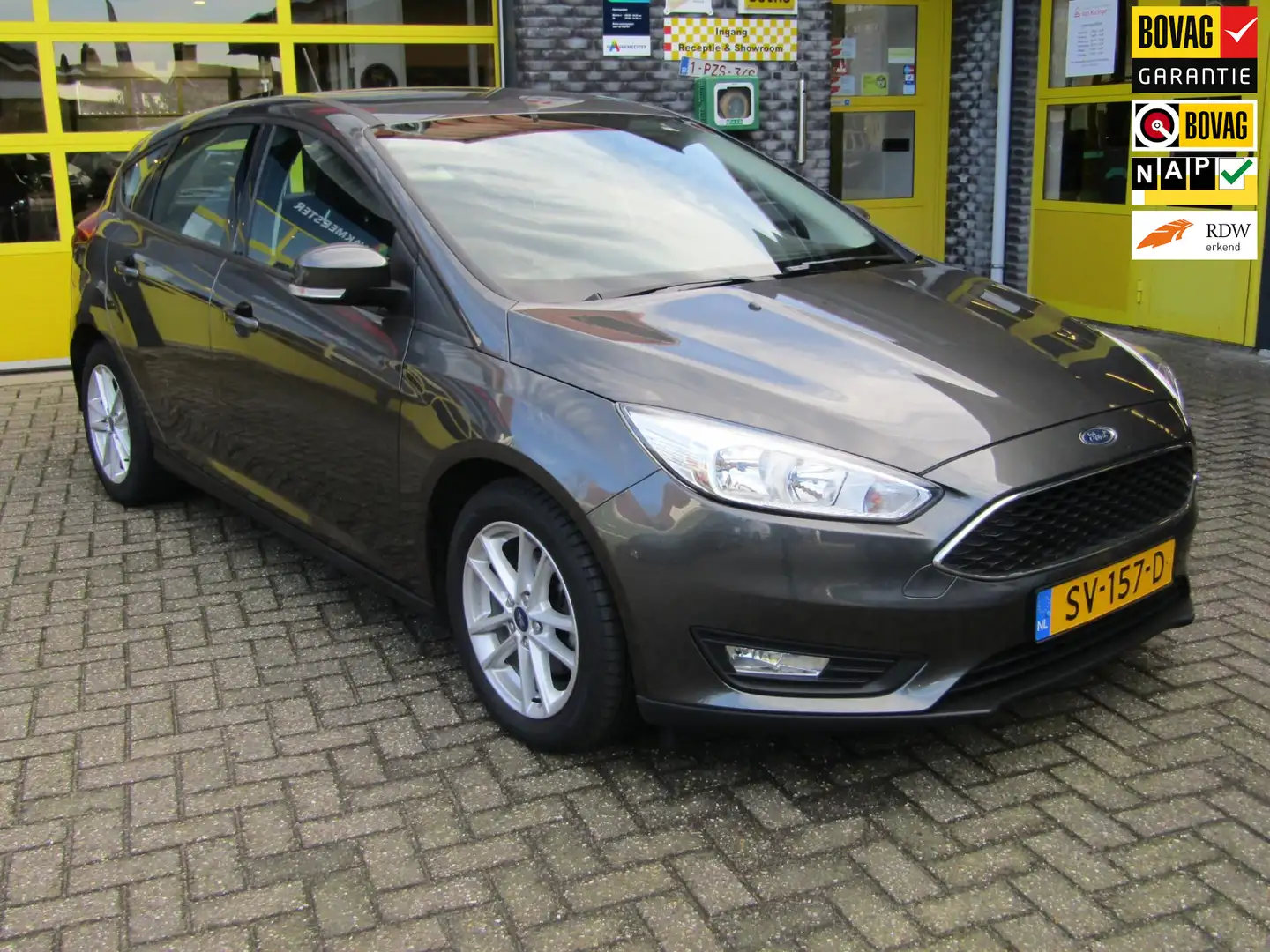 Ford Focus 1.0 Lease Edition Grijs - 1