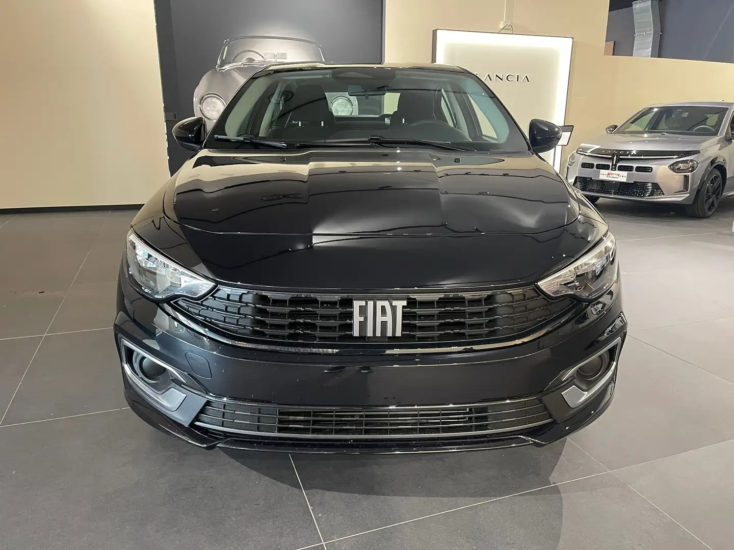 Fiat Tipo 1.6 130cv Ds SedanTipo Negro - 2