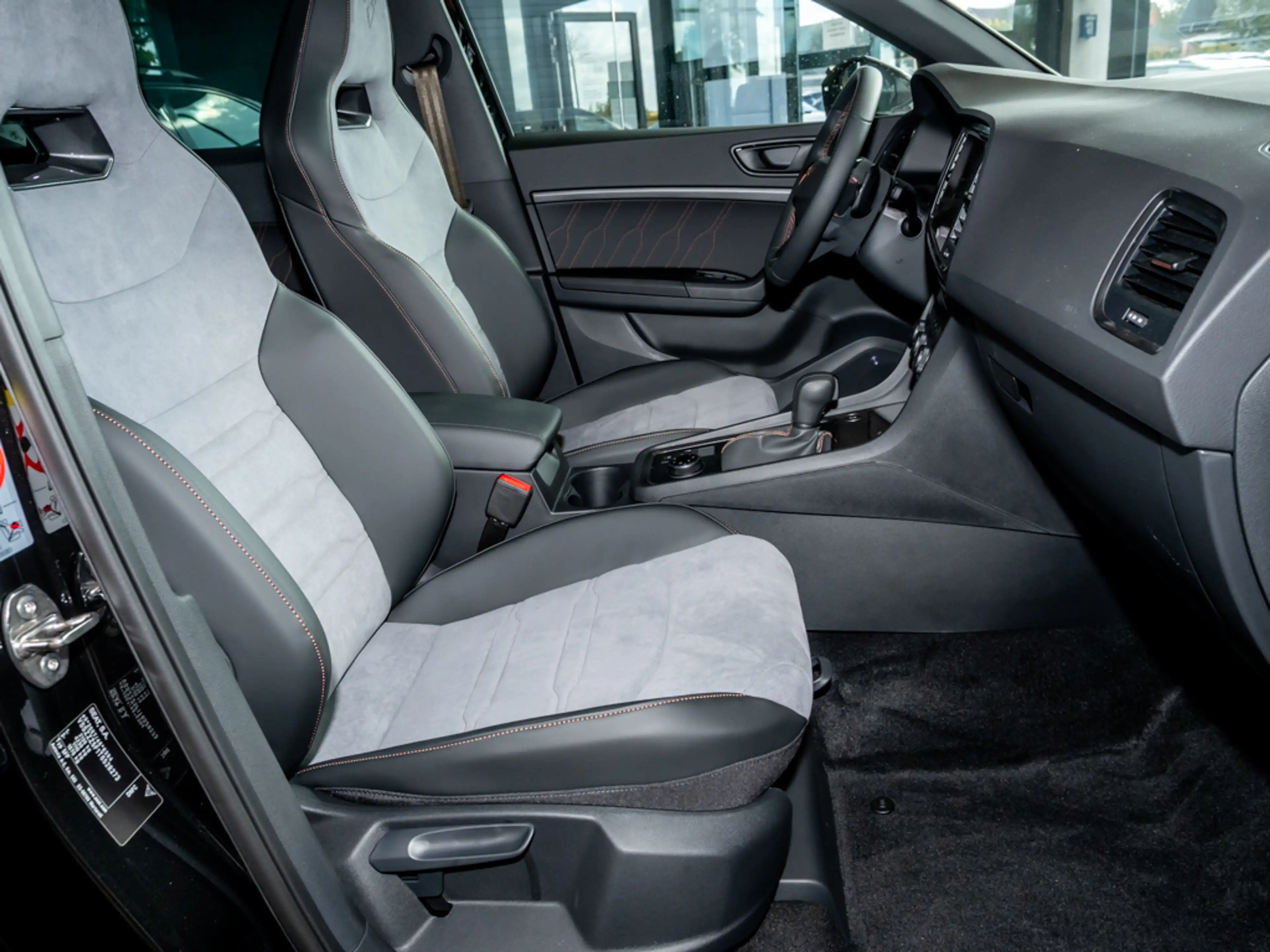 CUPRA Ateca VZ Tribe Edition 2.0TSI DSG 4Drive AHK/LED — photo 9