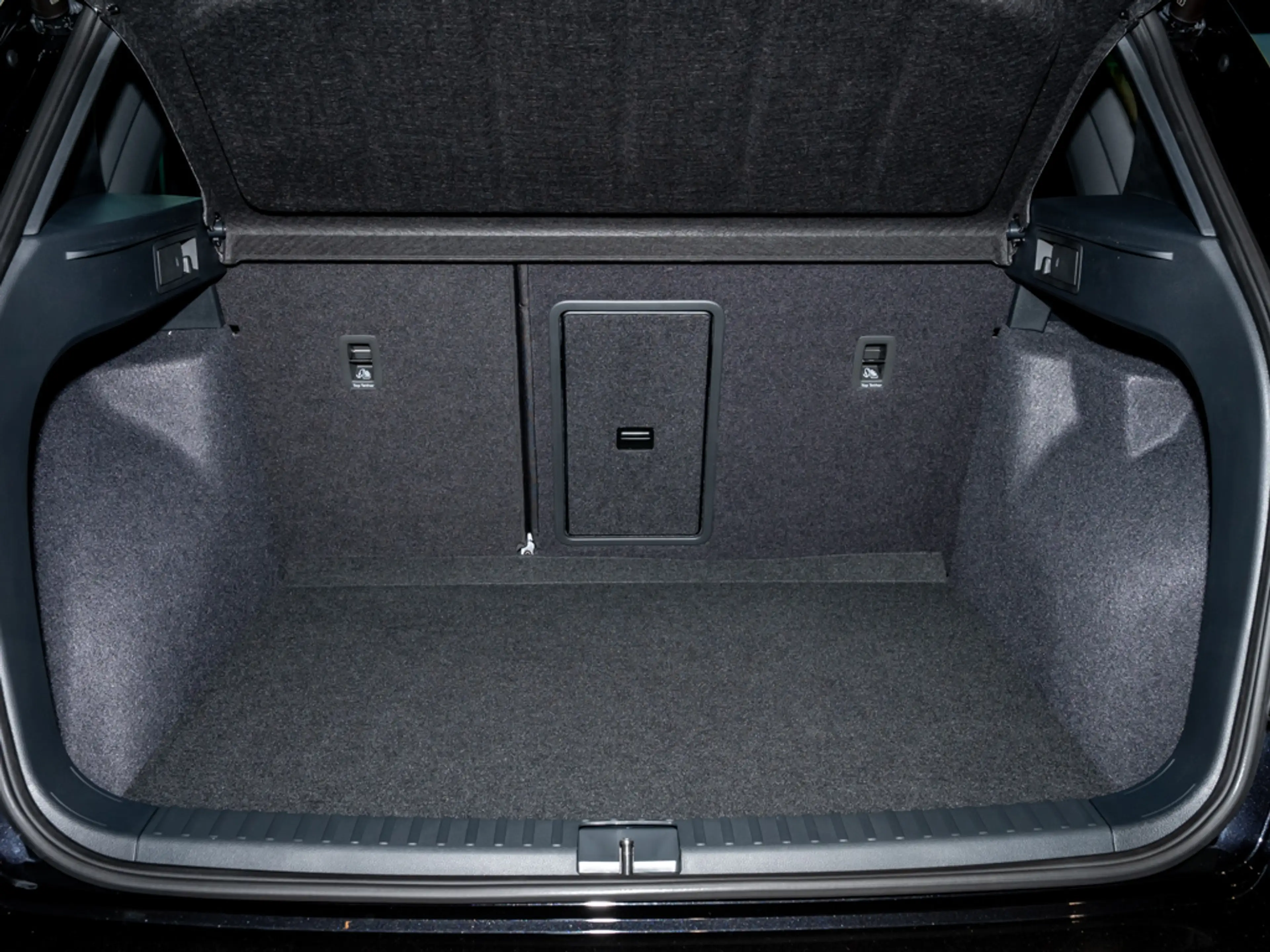CUPRA Ateca VZ Tribe Edition 2.0TSI DSG 4Drive AHK/LED — photo 12