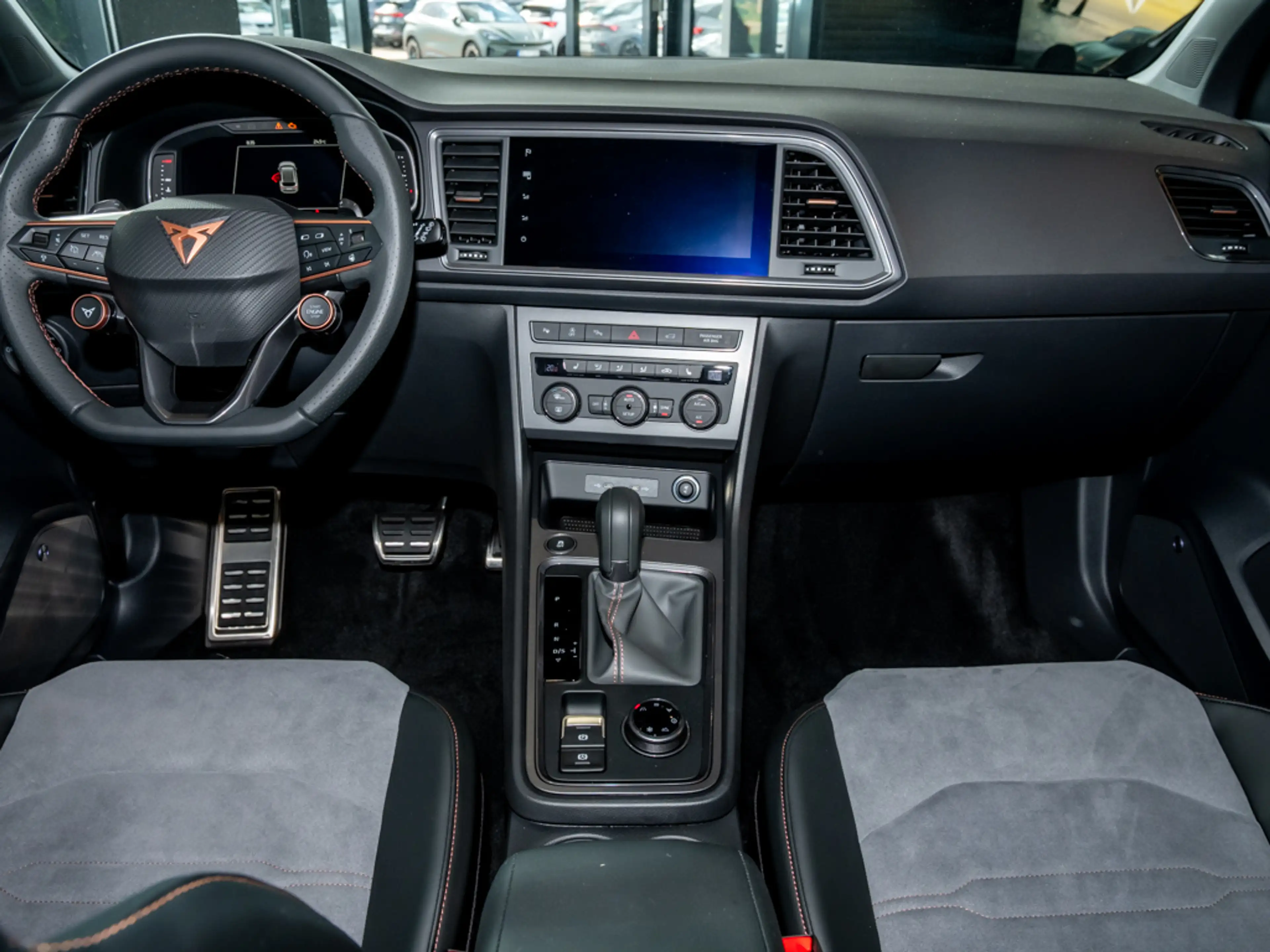 CUPRA Ateca VZ Tribe Edition 2.0TSI DSG 4Drive AHK/LED — photo 11