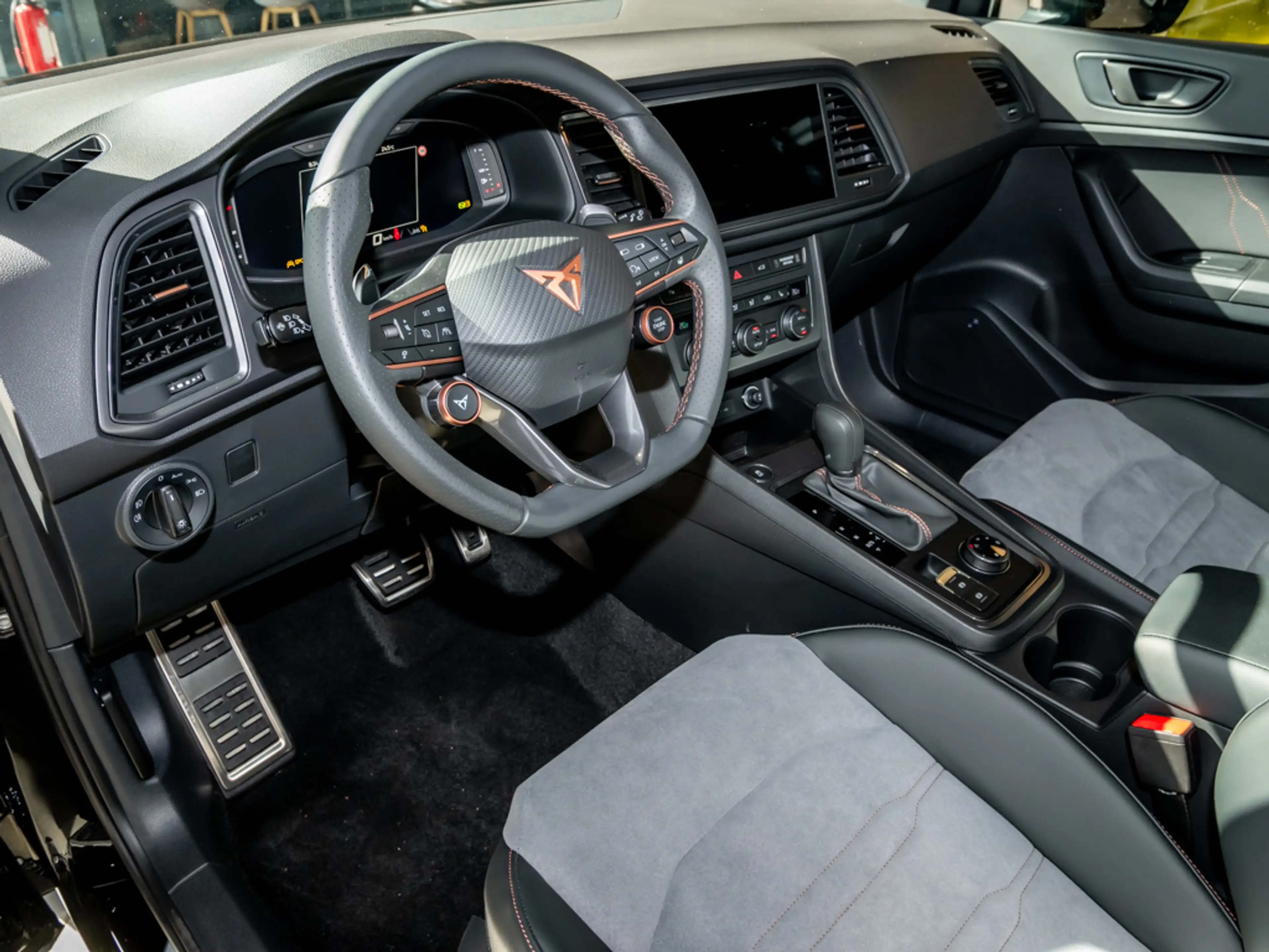 CUPRA Ateca VZ Tribe Edition 2.0TSI DSG 4Drive AHK/LED — photo 6