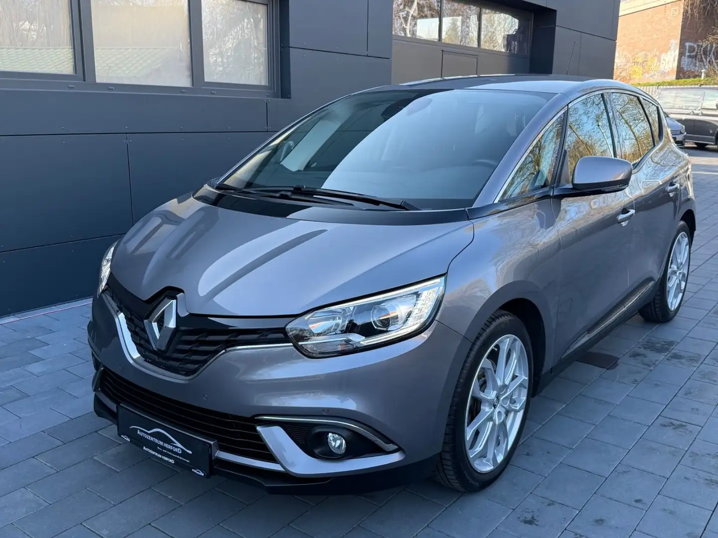 Renault Scenic IV Experience Navi Klima 1 Hand Szürke - 1