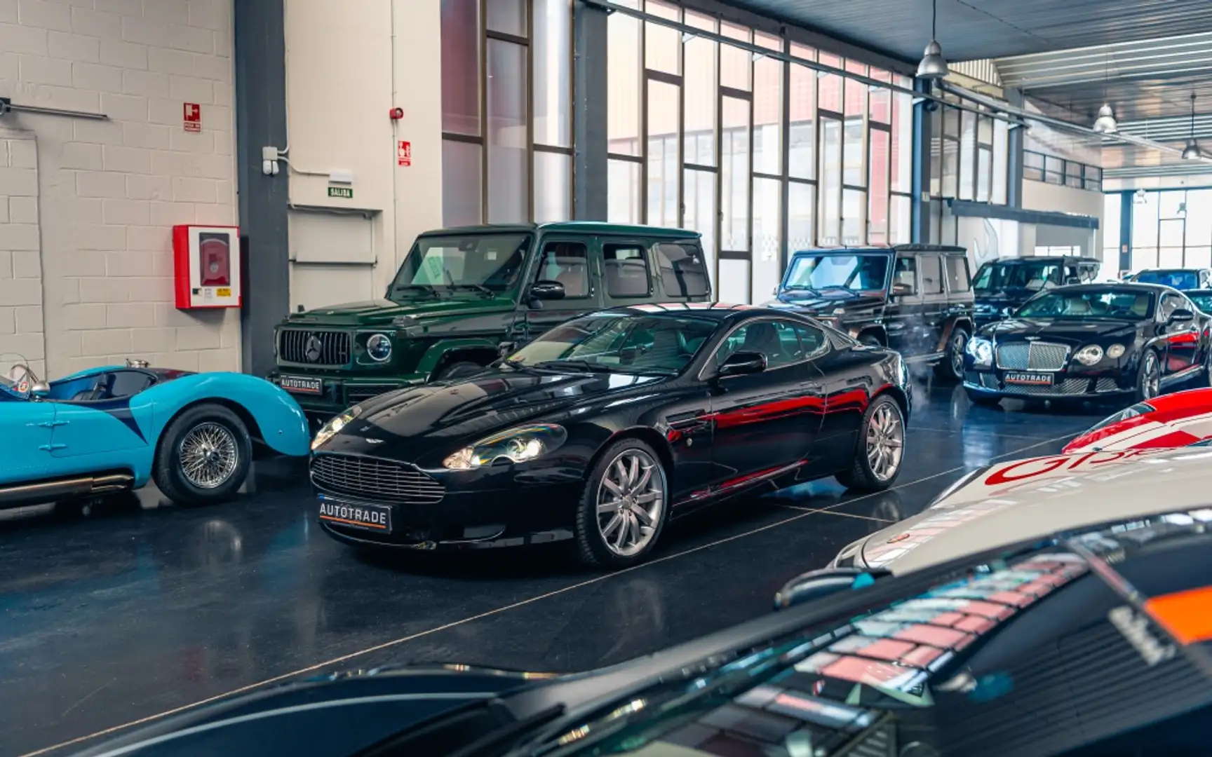 Aston Martin DB9 Touchtronic2 Negro - 2