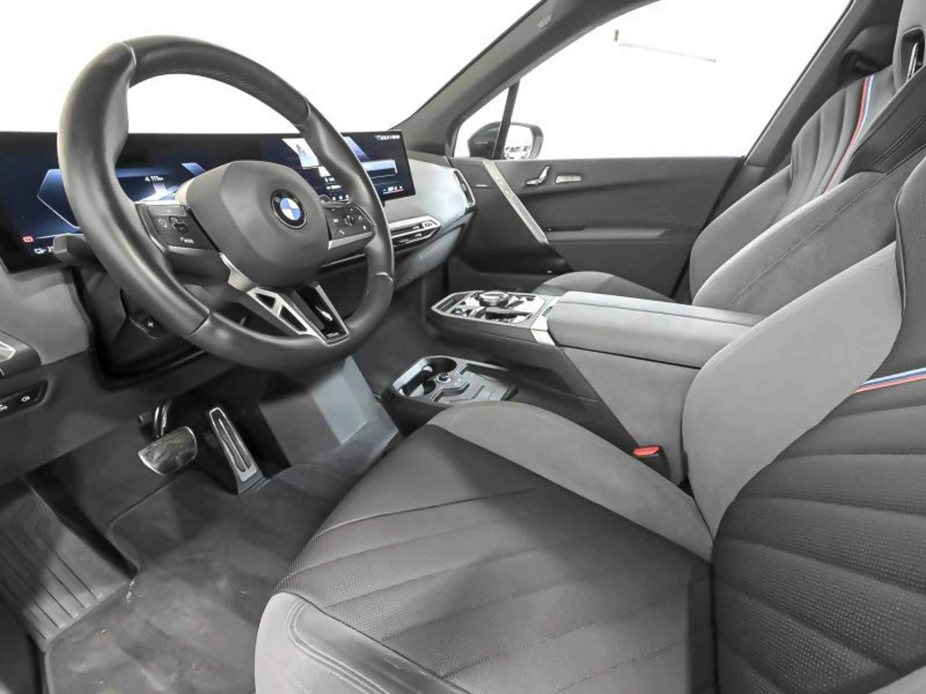 BMW iX xDrive45-M Pack-Sky Lounge-Trekhaak-Harman — photo 6