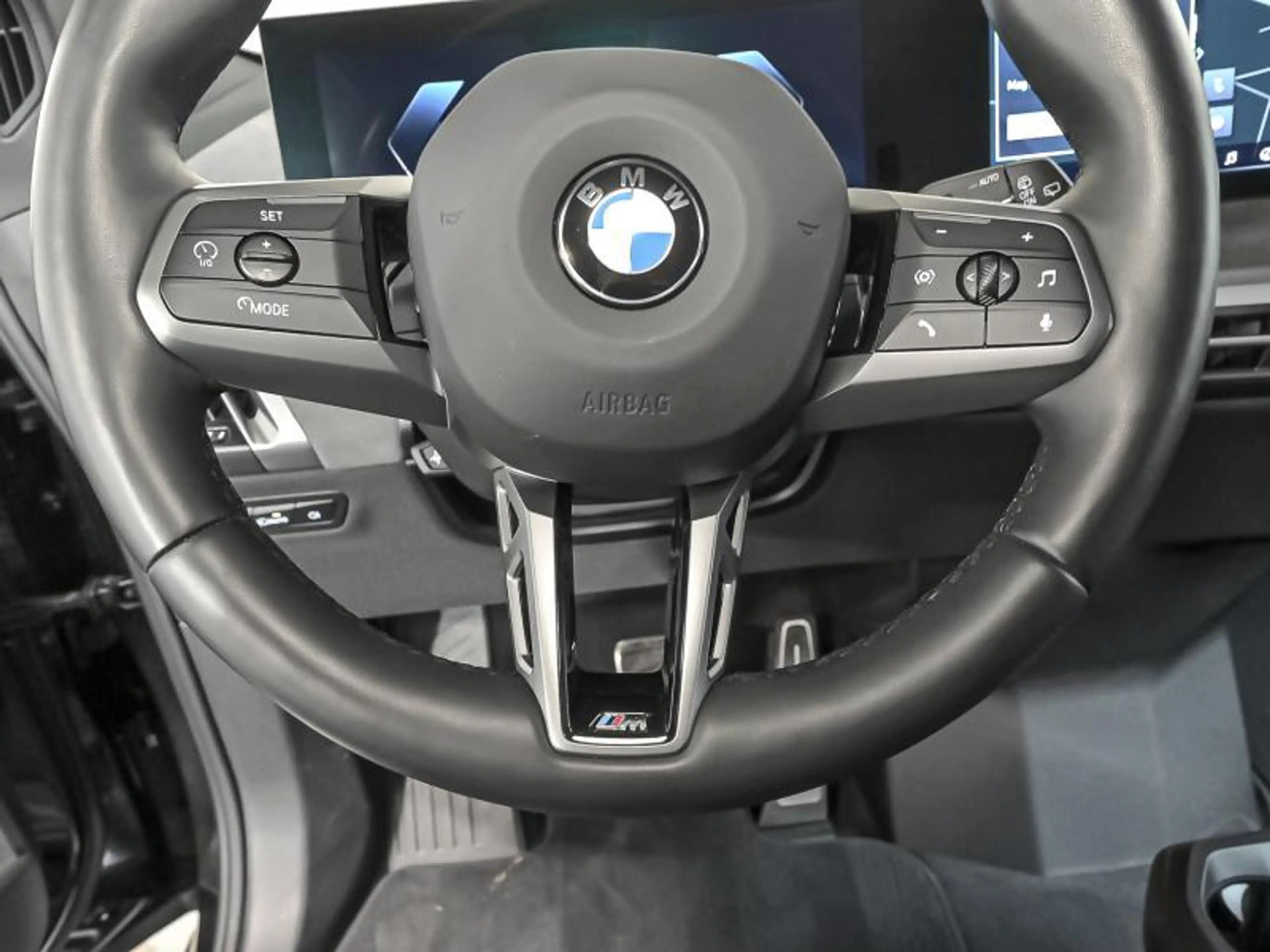 BMW iX xDrive45-M Pack-Sky Lounge-Trekhaak-Harman — photo 9