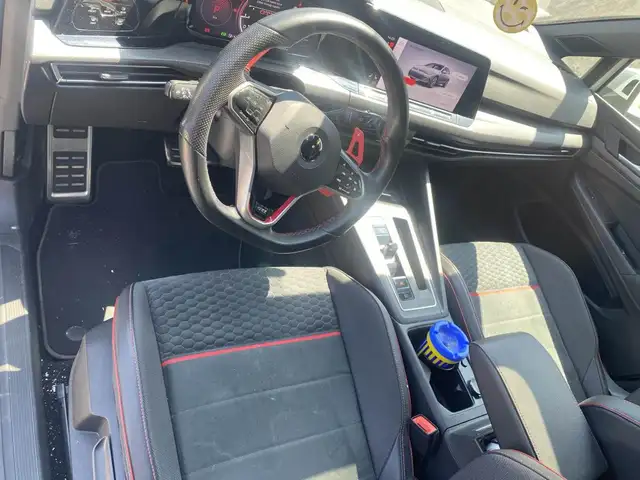 Volkswagen Golf view 14