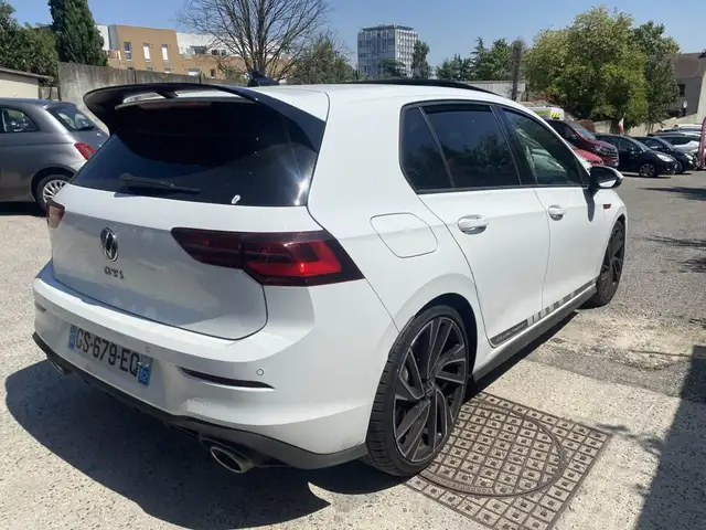 Volkswagen Golf view 11
