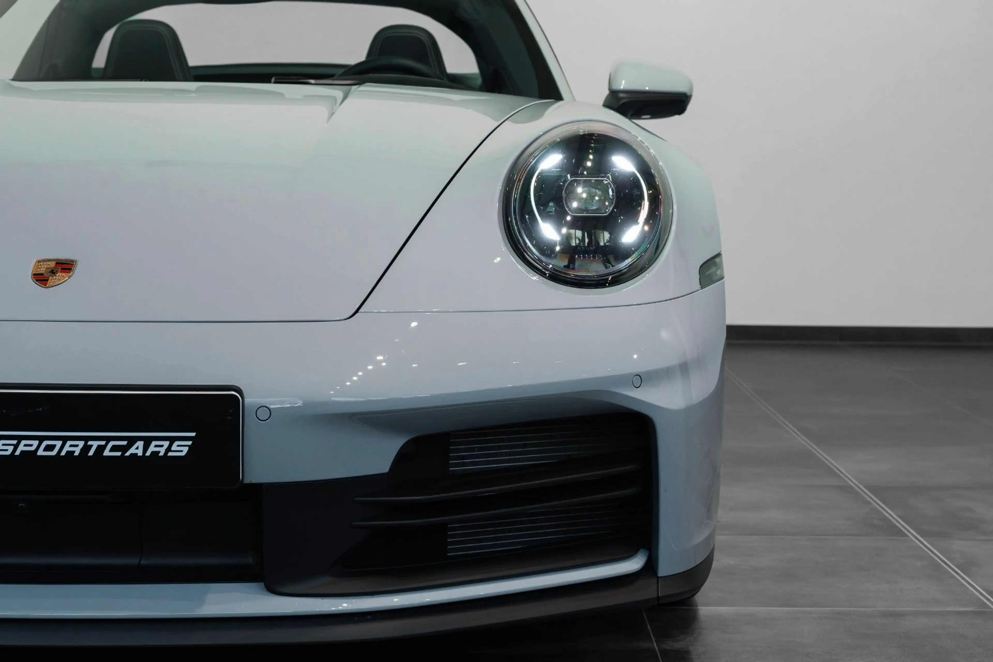 Porsche 992 Targa 4S SportAga I BOSE I 360° I Shadegreen — photo 6